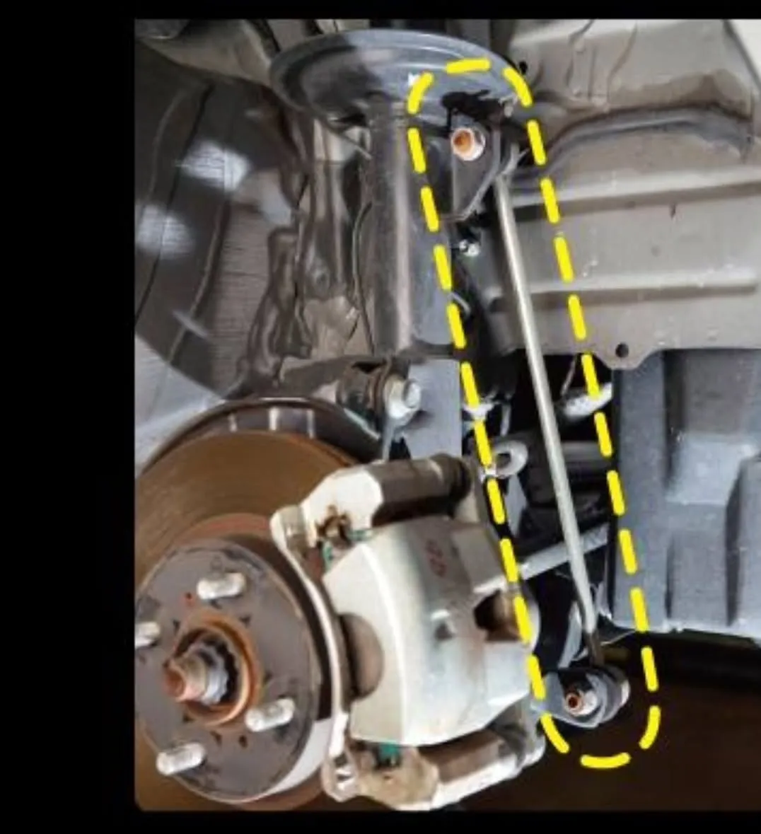 トヨタのプリウスを車検でお預かりしました!車検もシンワにお任...