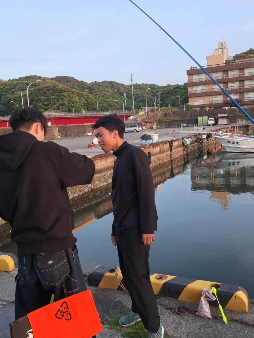 休日は釣りを楽しむカーサービスシンワです😆