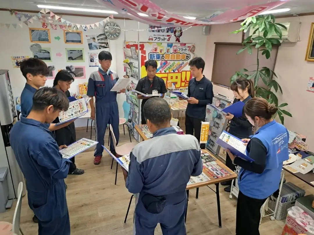 朝の唱和で、一日を笑顔でスタート‼️‼️