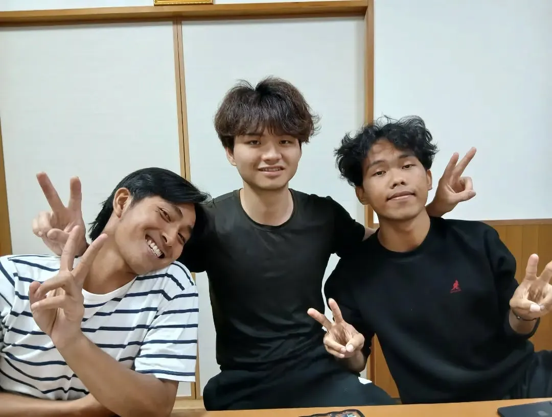 🍕研修生の社宅でピザパーティー🎉