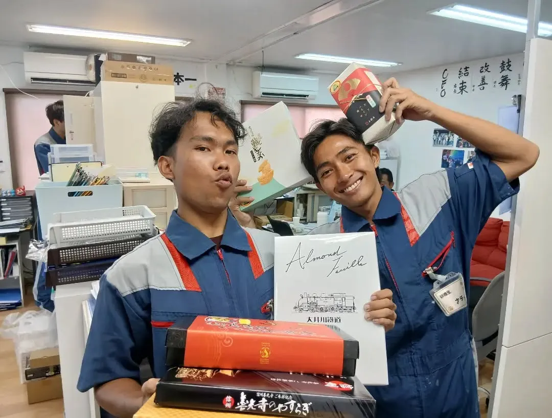 🍕研修生の社宅でピザパーティー🎉